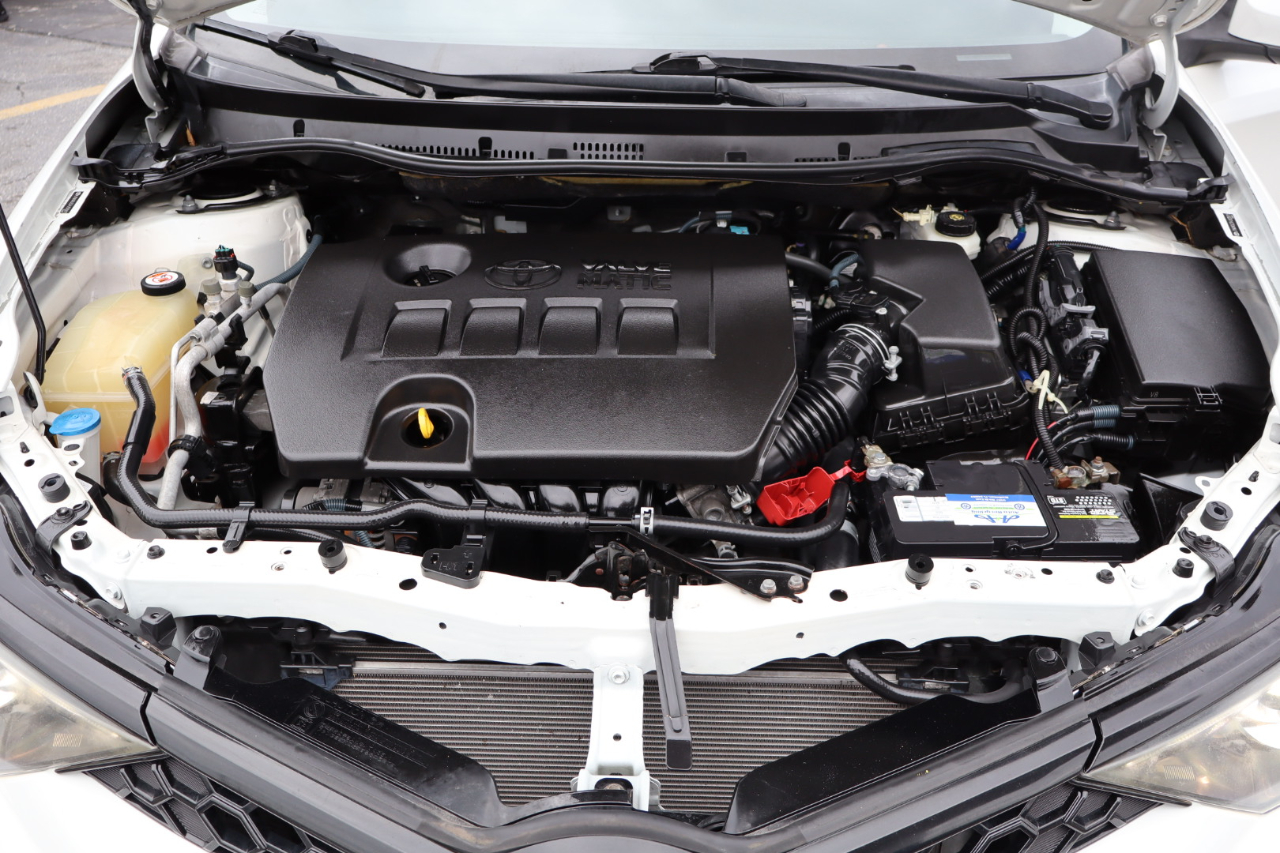 Toyota Corolla iM CVT (Natl) 2017