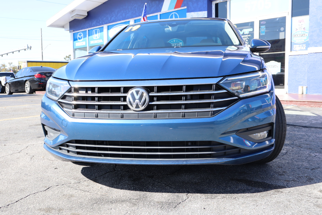 Volkswagen Jetta SEL Premium Auto w/CWP/ULEV 2019