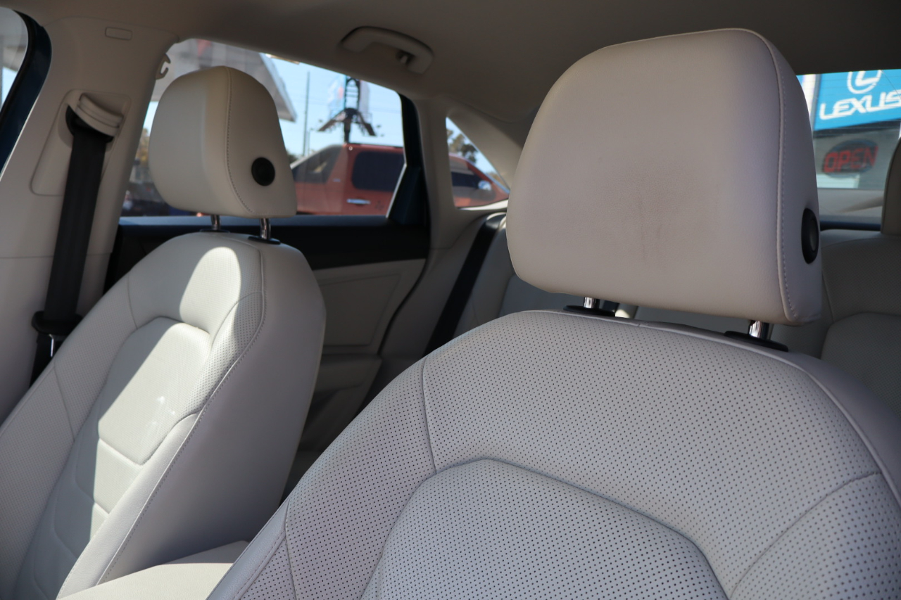 Volkswagen Jetta SEL Premium Auto w/CWP/ULEV 2019