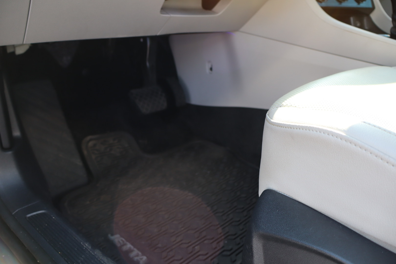 Volkswagen Jetta SEL Premium Auto w/CWP/ULEV 2019