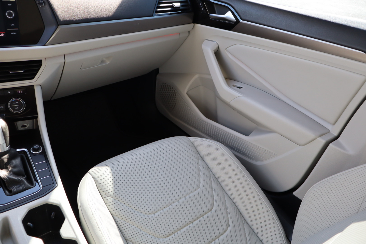 Volkswagen Jetta SEL Premium Auto w/CWP/ULEV 2019