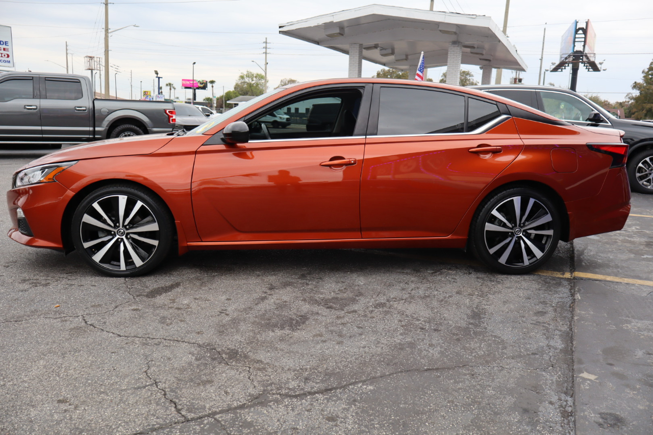 Nissan Altima 2.5 SR Sedan 2020