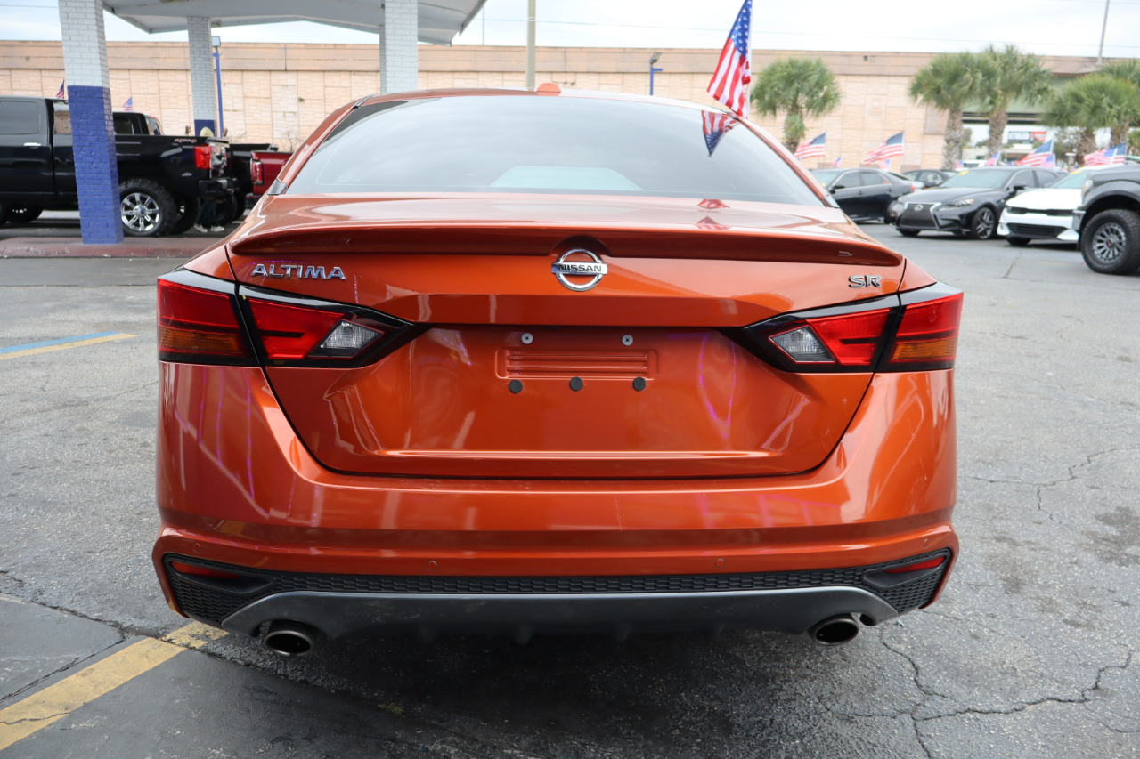 Nissan Altima 2.5 SR Sedan 2020