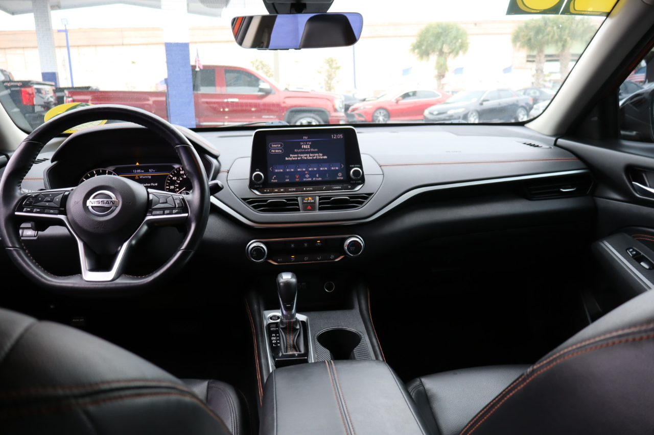 Nissan Altima 2.5 SR Sedan 2020