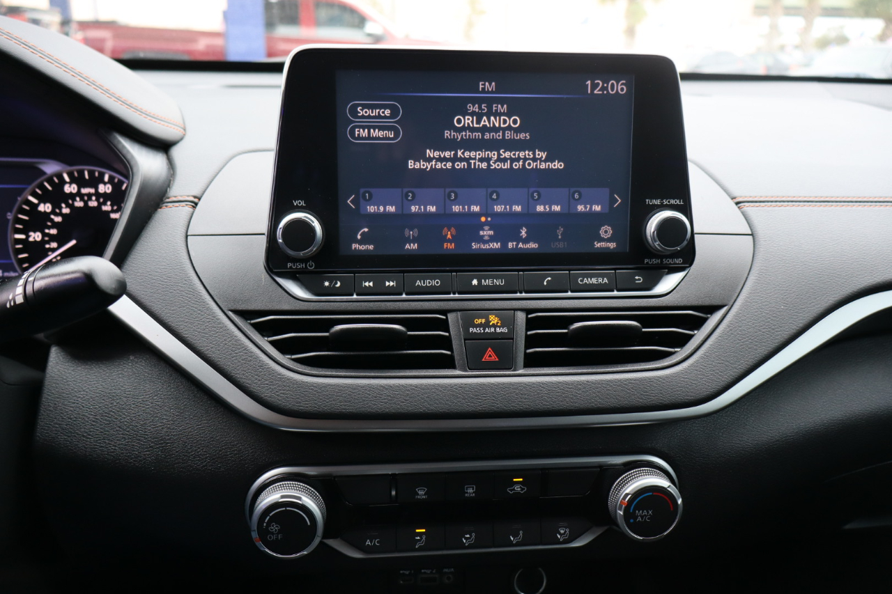 Nissan Altima 2.5 SR Sedan 2020