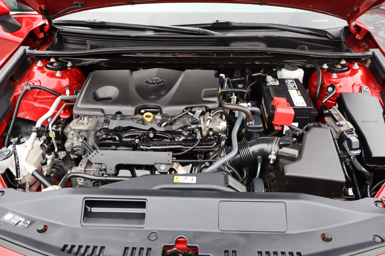 Toyota Camry SE Auto (Natl) 2021