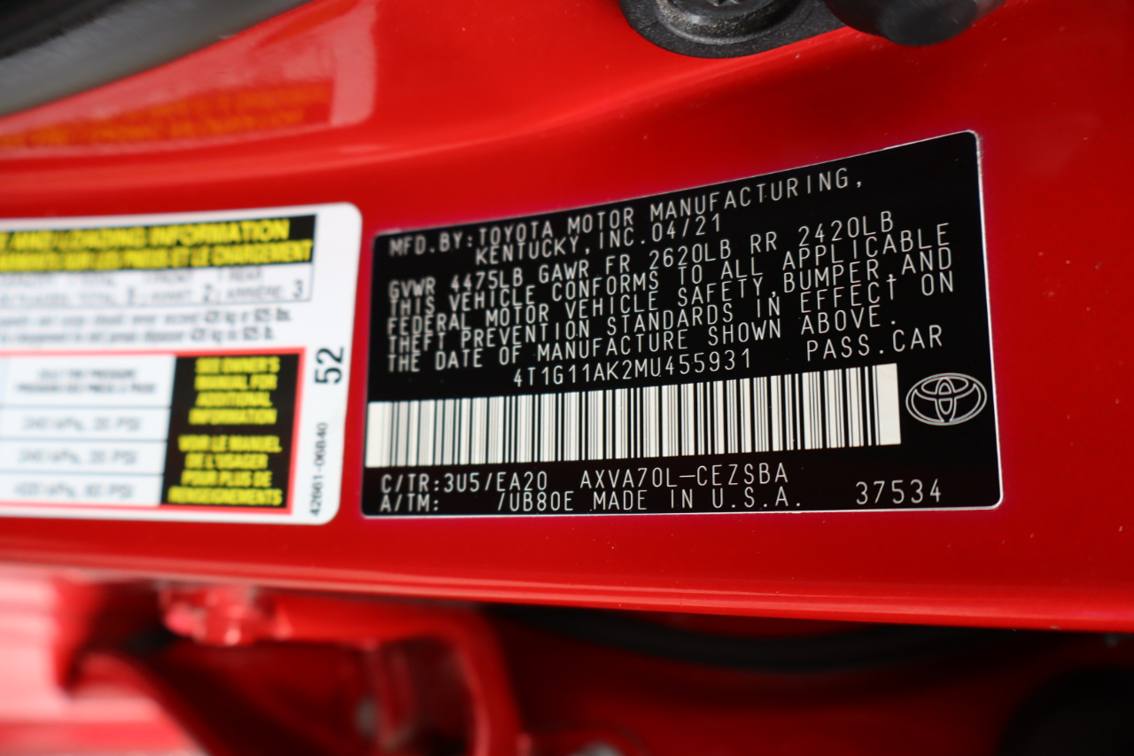 Toyota Camry SE Auto (Natl) 2021