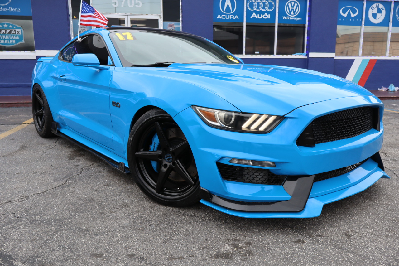 Ford Mustang GT Fastback 2017