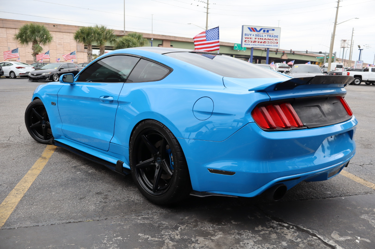 Ford Mustang GT Fastback 2017