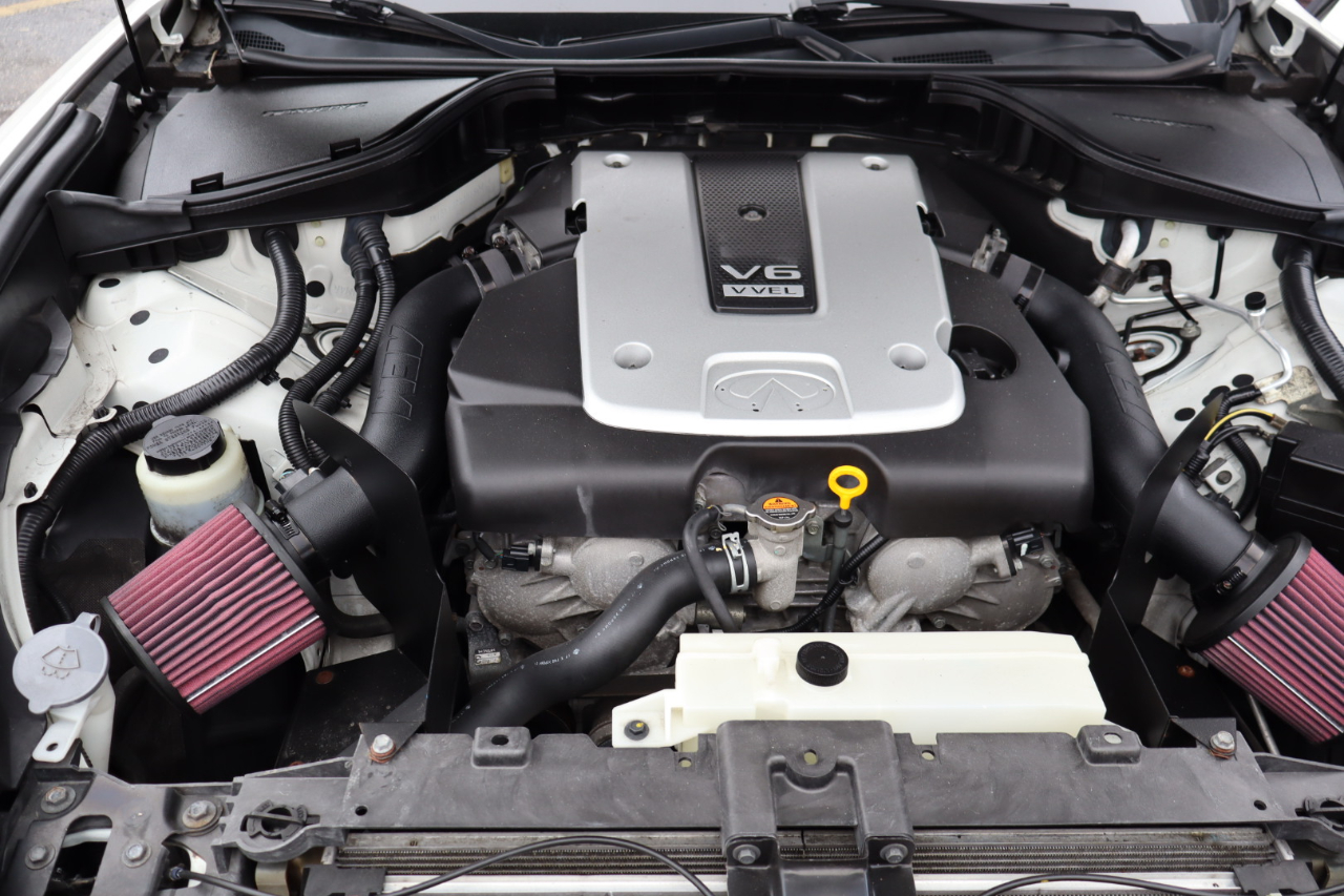 Infiniti Q70 3.7 LUXE RWD 2018