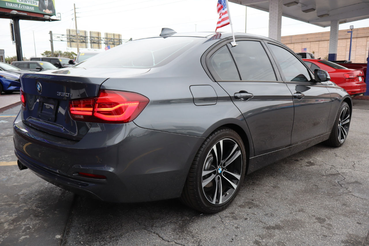 BMW 3 Series 330i Sedan 2018