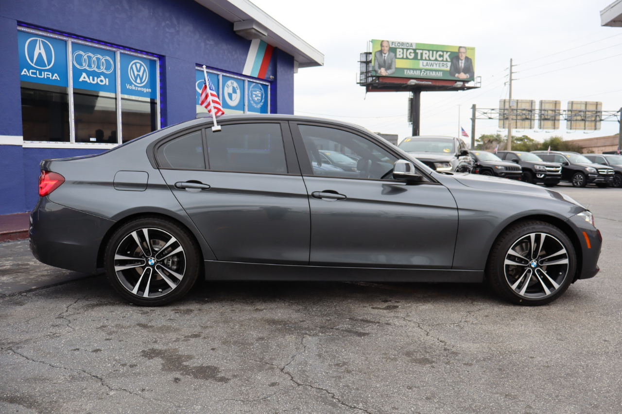 BMW 3 Series 330i Sedan 2018
