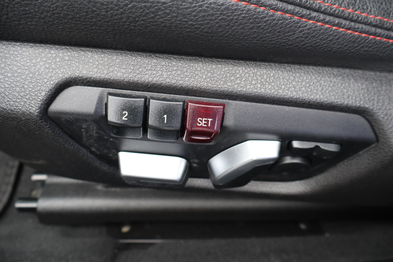 BMW 3 Series 330i Sedan 2018