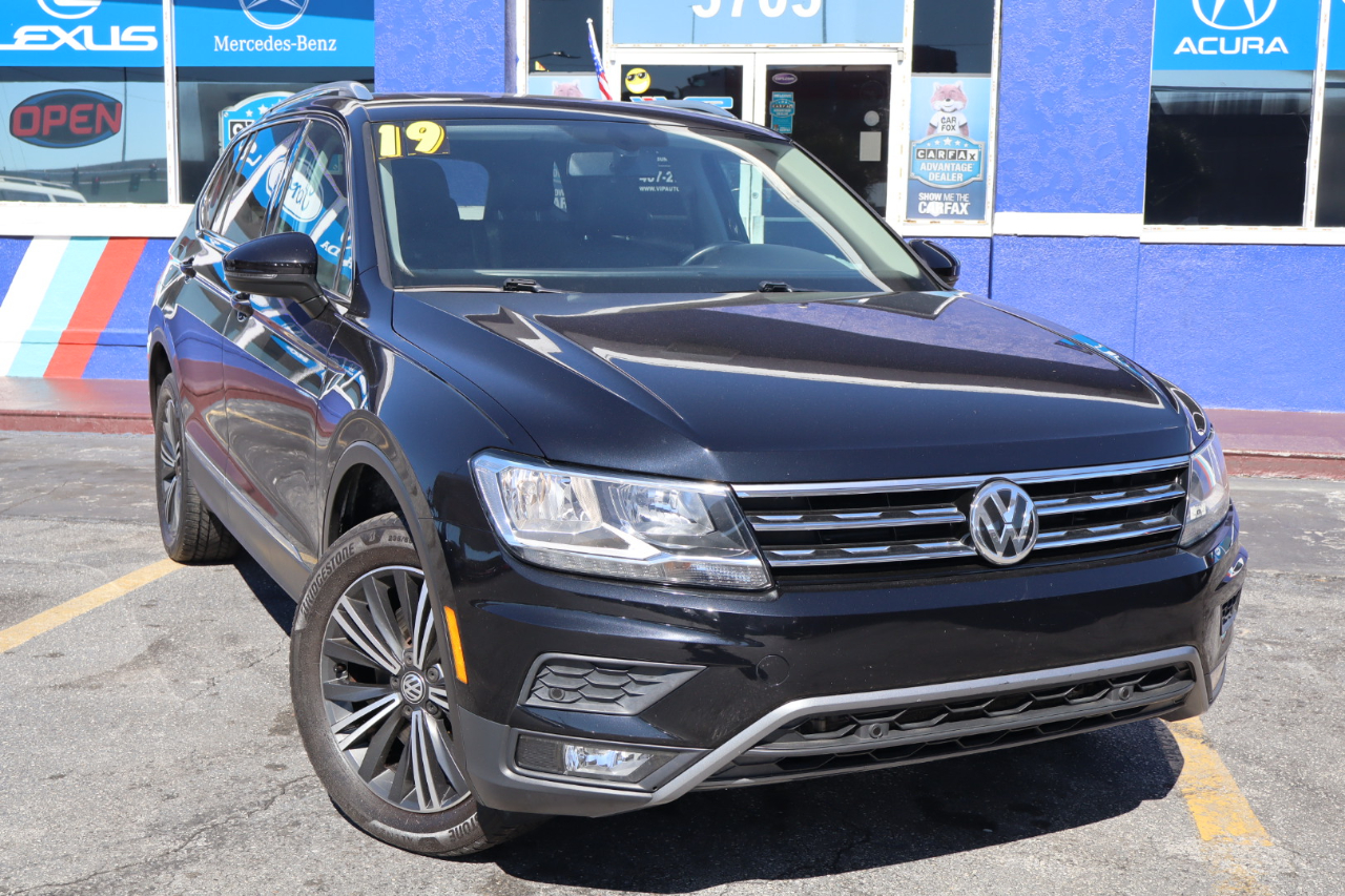 Volkswagen Tiguan 2.0T SEL R-Line Black FWD 2019