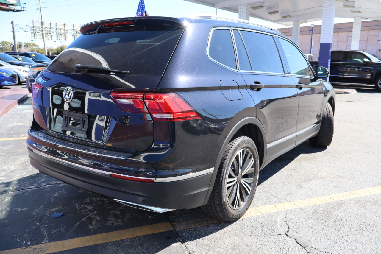 Volkswagen Tiguan 2.0T SEL R-Line Black FWD 2019