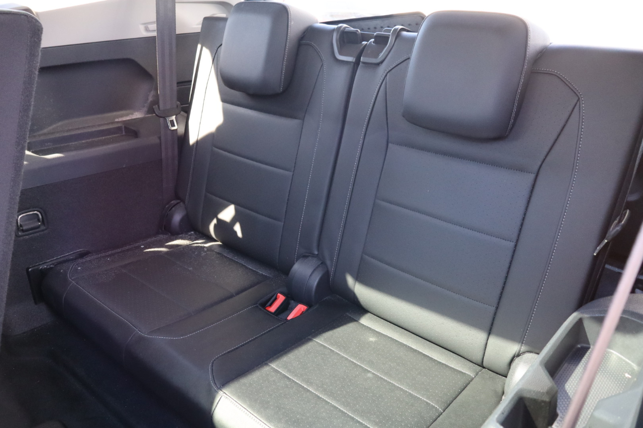 Volkswagen Tiguan 2.0T SEL R-Line Black FWD 2019