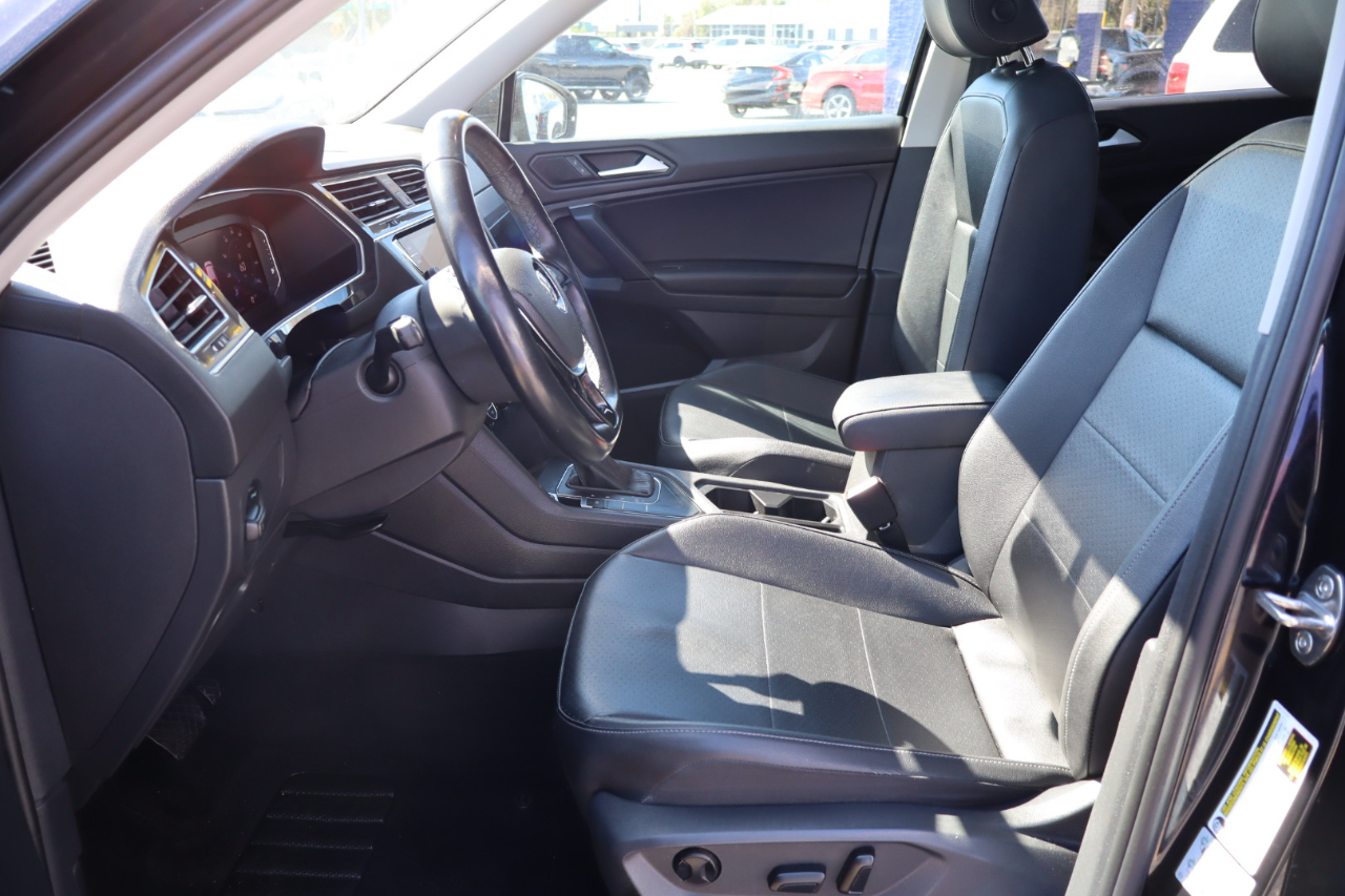 Volkswagen Tiguan 2.0T SEL R-Line Black FWD 2019