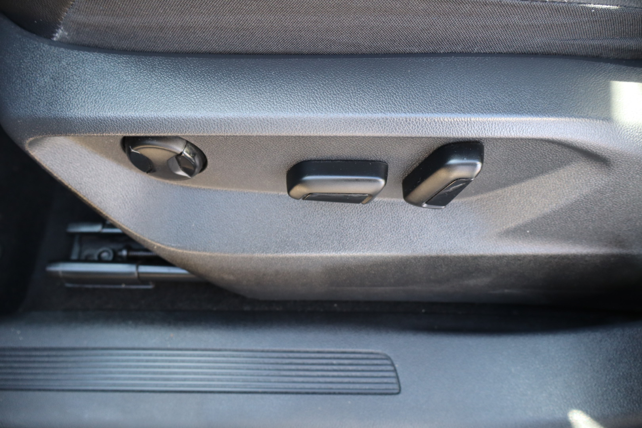 Volkswagen Tiguan 2.0T SEL R-Line Black FWD 2019