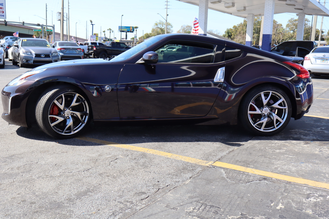 Nissan 370Z 2dr Cpe Auto NISMO Tech 2016