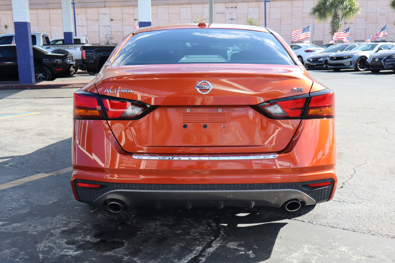 Nissan Altima 2.5 SR Sedan 2019