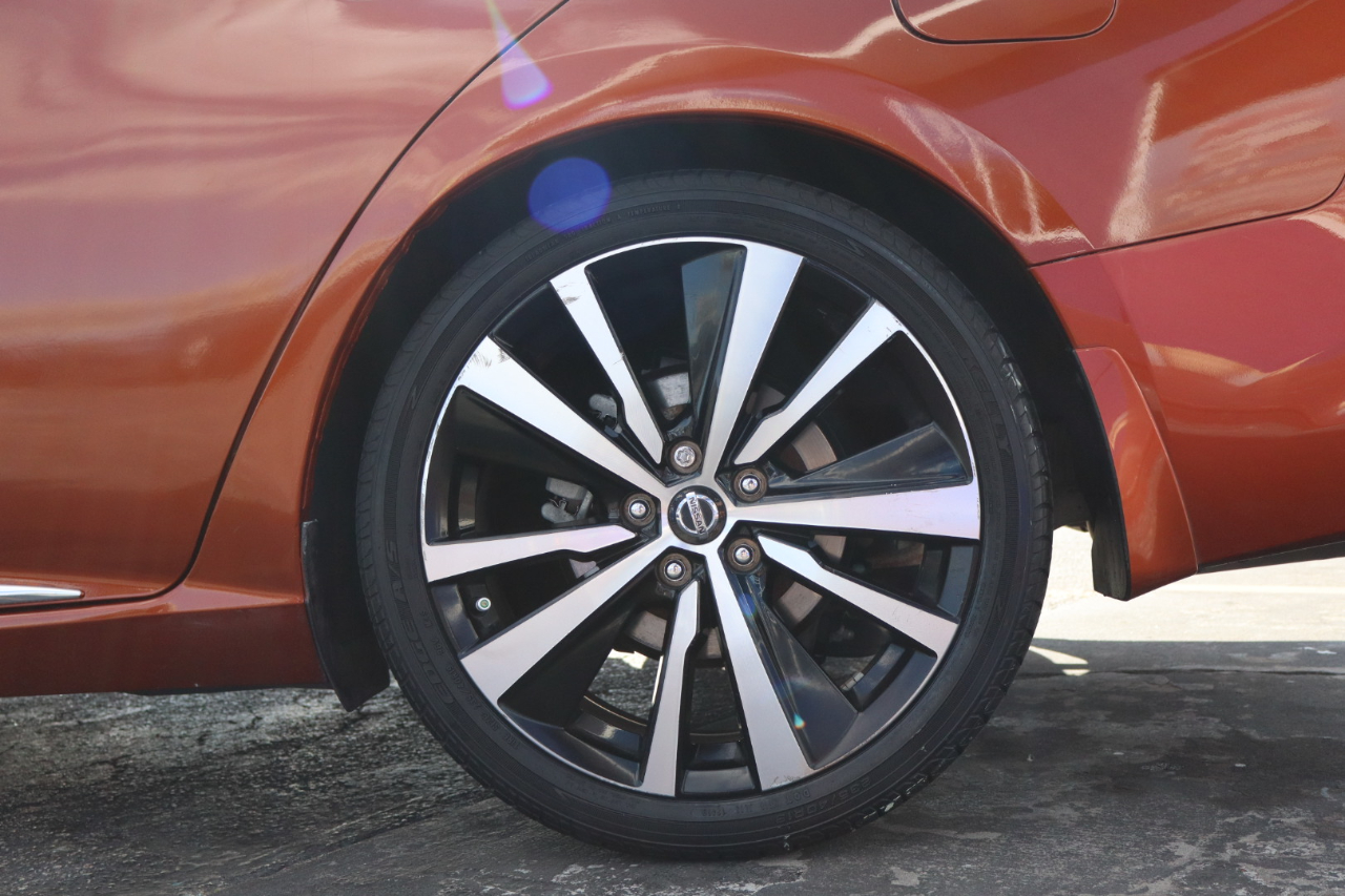 Nissan Altima 2.5 SR Sedan 2019