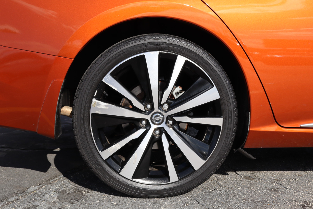 Nissan Altima 2.5 SR Sedan 2019