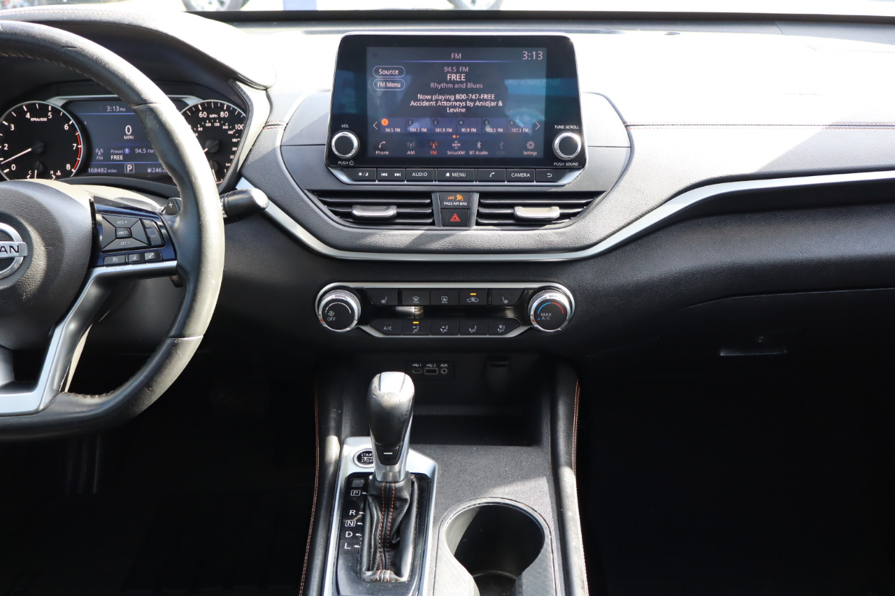 Nissan Altima 2.5 SR Sedan 2019