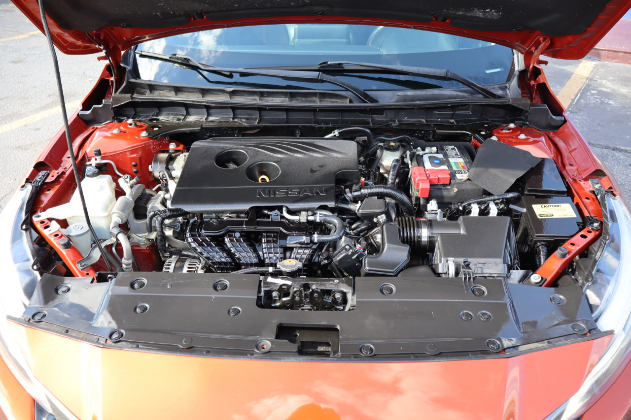 Nissan Altima 2.5 SR Sedan 2019