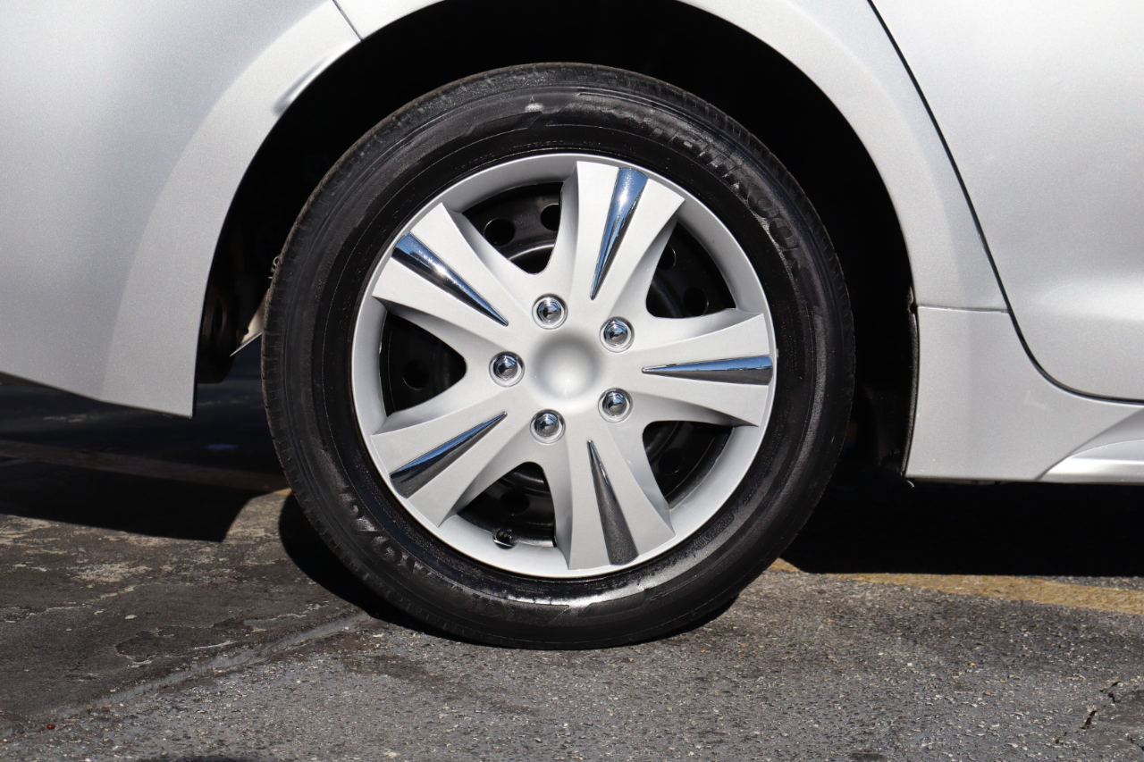 Toyota Corolla LE CVT (Natl) 2023