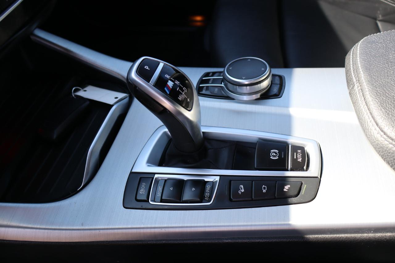 BMW X4 M40i Sports Activity Coupe 2017