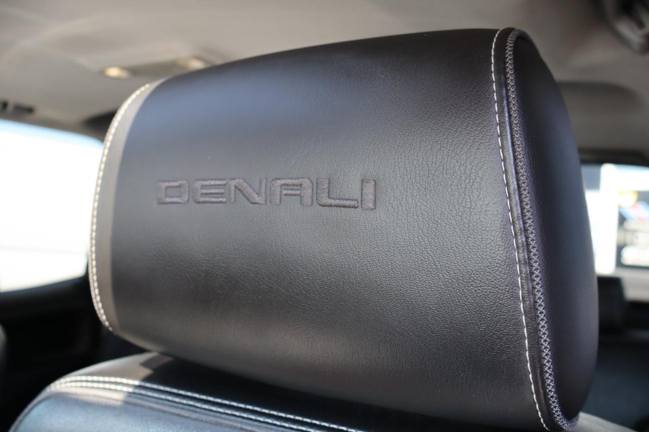 GMC Sierra 1500 4WD Crew Cab 143.5" Denali 2016