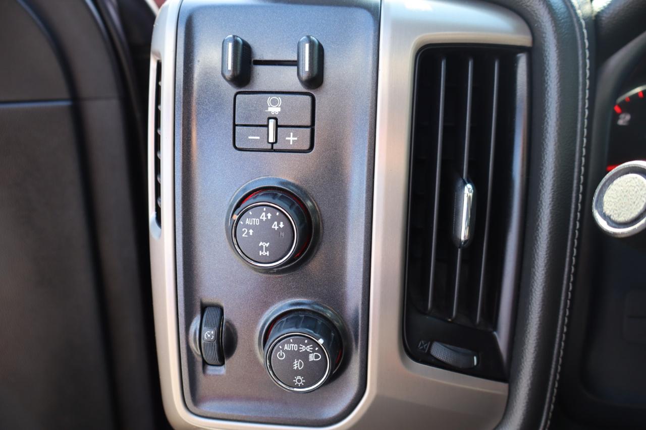 GMC Sierra 1500 4WD Crew Cab 143.5" Denali 2016