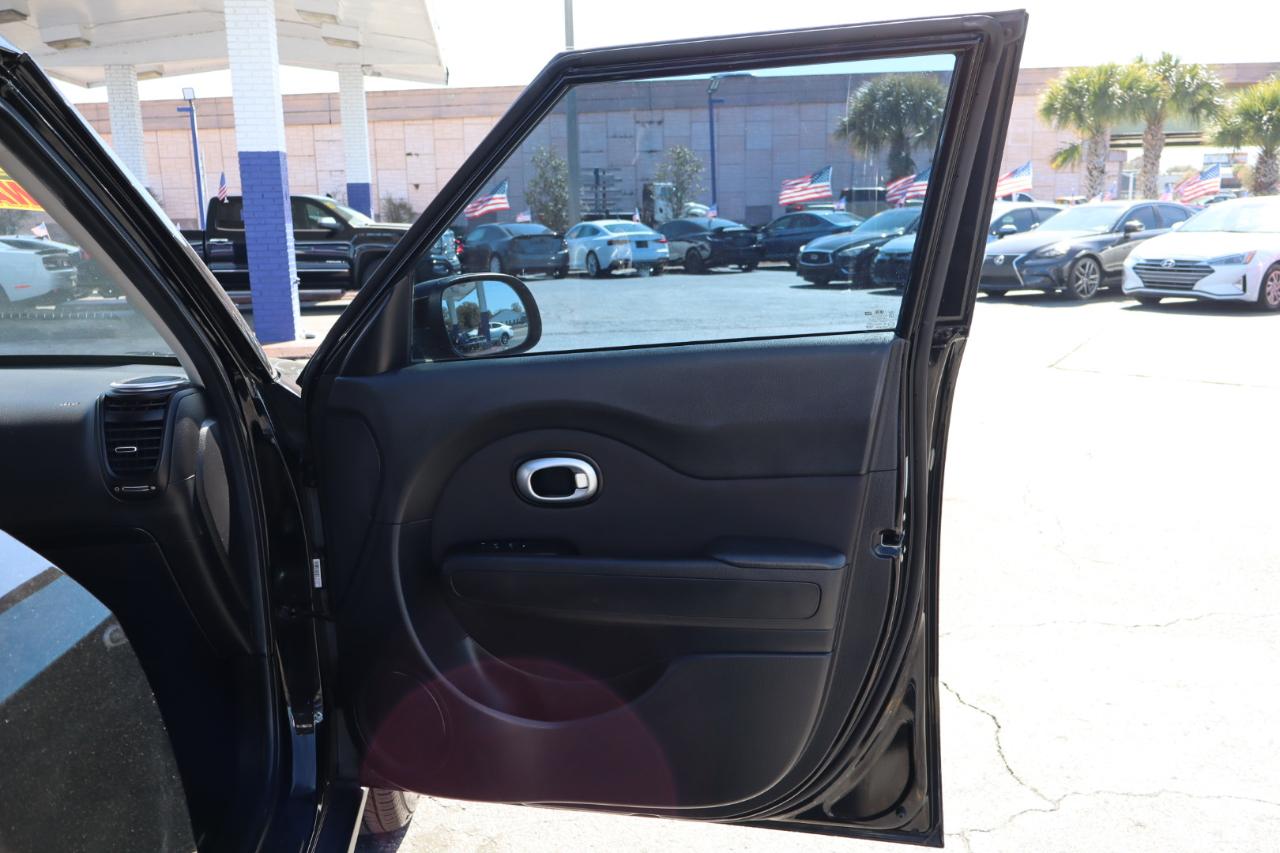 Kia Soul 5dr Wgn Man Base 2015