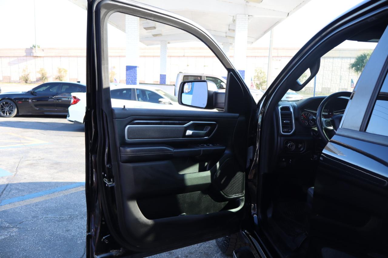 RAM 1500 Big Horn 4x2 Crew Cab 6'4" Box 2022