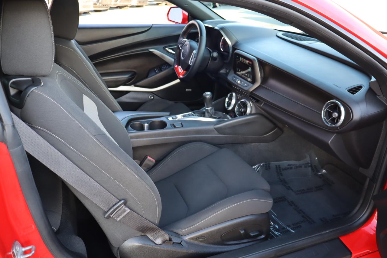 Chevrolet Camaro 2dr Cpe 1LT 2016