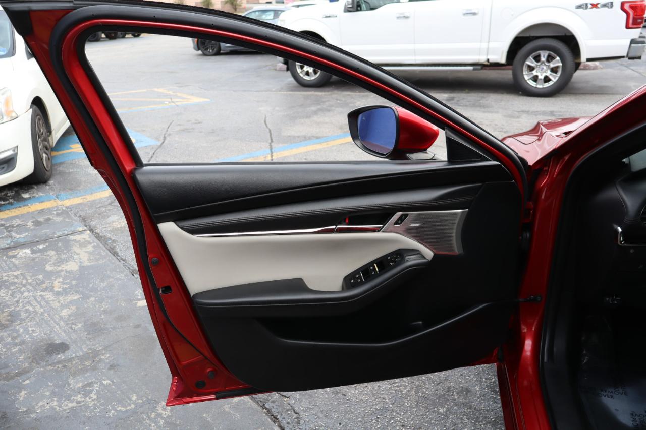 Mazda Mazda3 Hatchback FWD Auto w/Preferred Pkg 2019