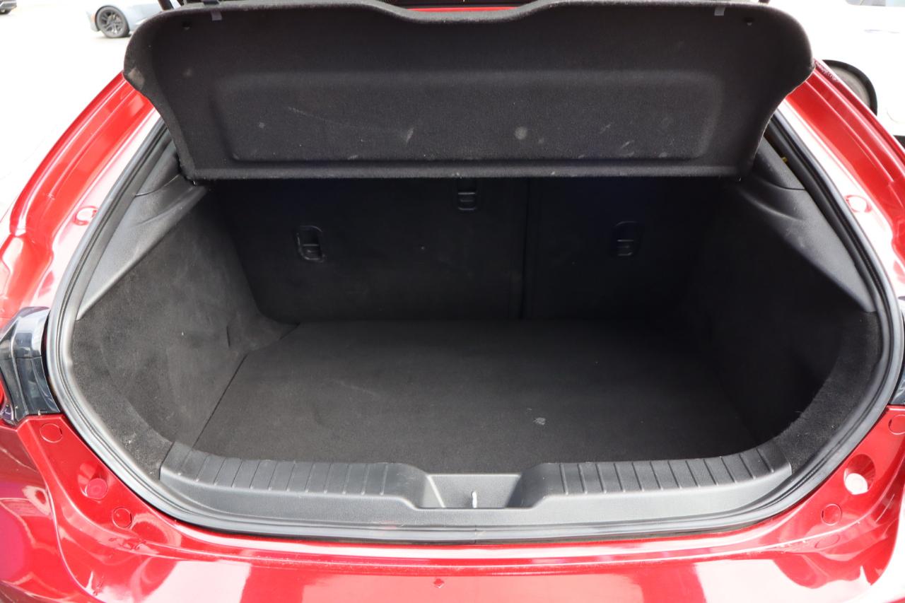 Mazda Mazda3 Hatchback FWD Auto w/Preferred Pkg 2019