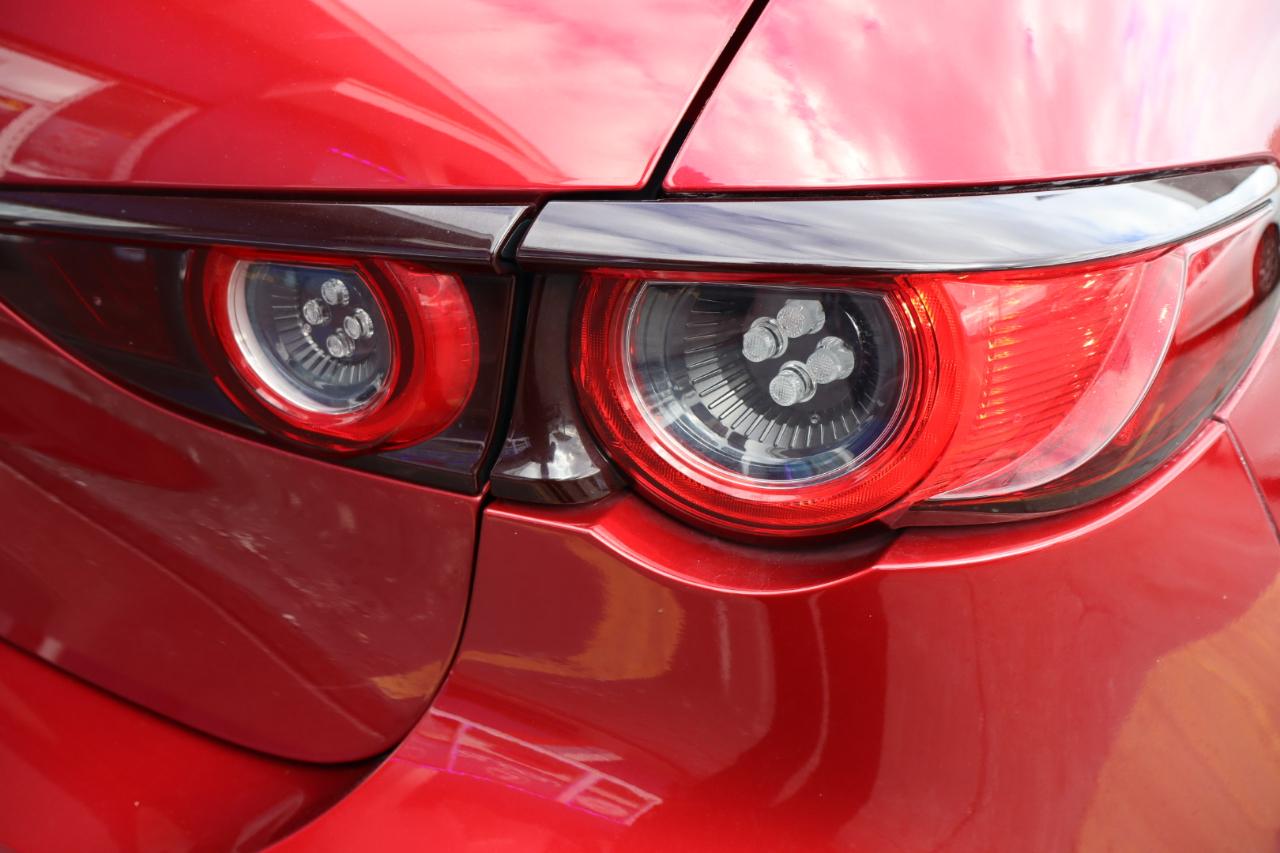 Mazda Mazda3 Hatchback FWD Auto w/Preferred Pkg 2019