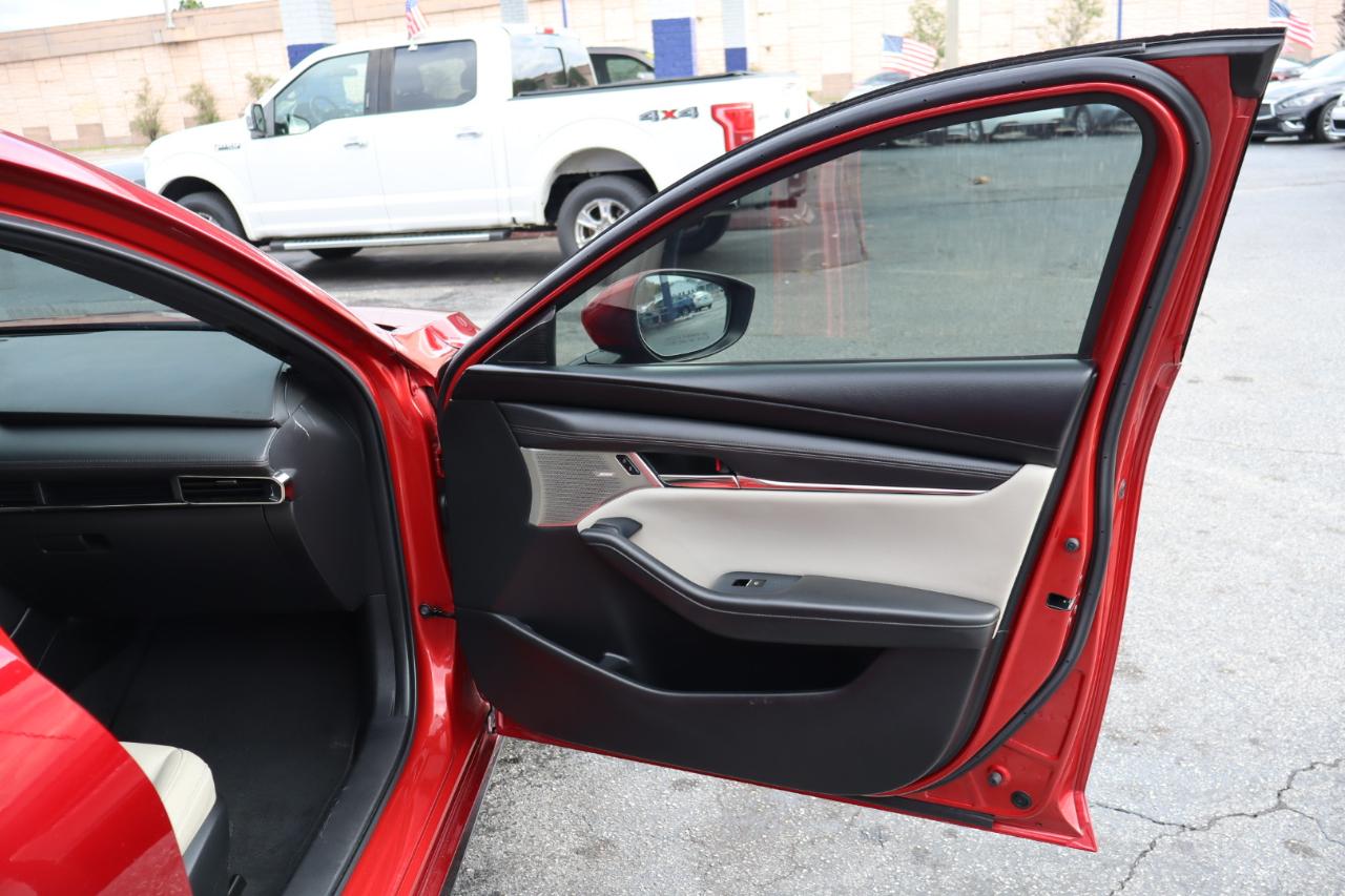 Mazda Mazda3 Hatchback FWD Auto w/Preferred Pkg 2019