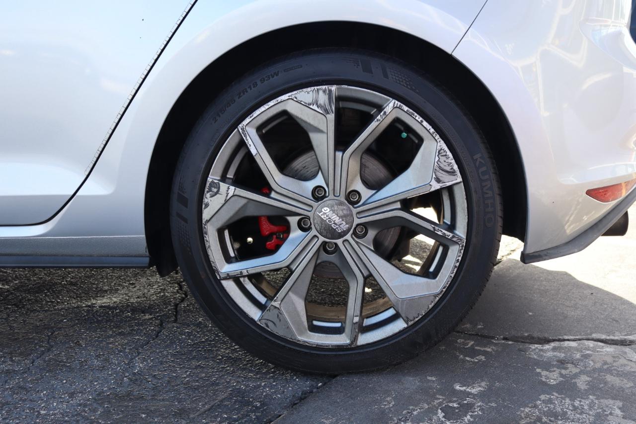 Volkswagen Golf GTI 4dr HB DSG Autobahn 2016