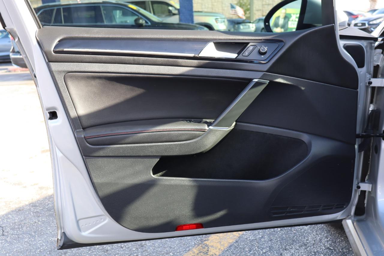 Volkswagen Golf GTI 4dr HB DSG Autobahn 2016