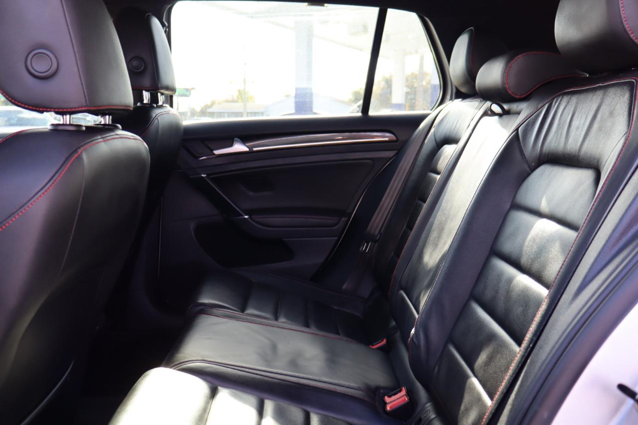 Volkswagen Golf GTI 4dr HB DSG Autobahn 2016