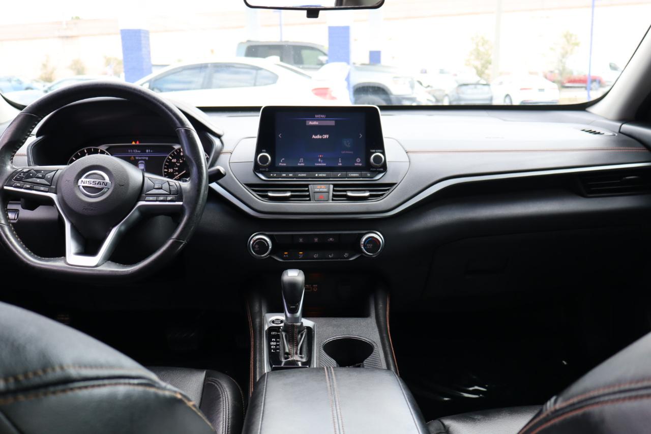 Nissan Altima 2.5 SR Sedan 2022