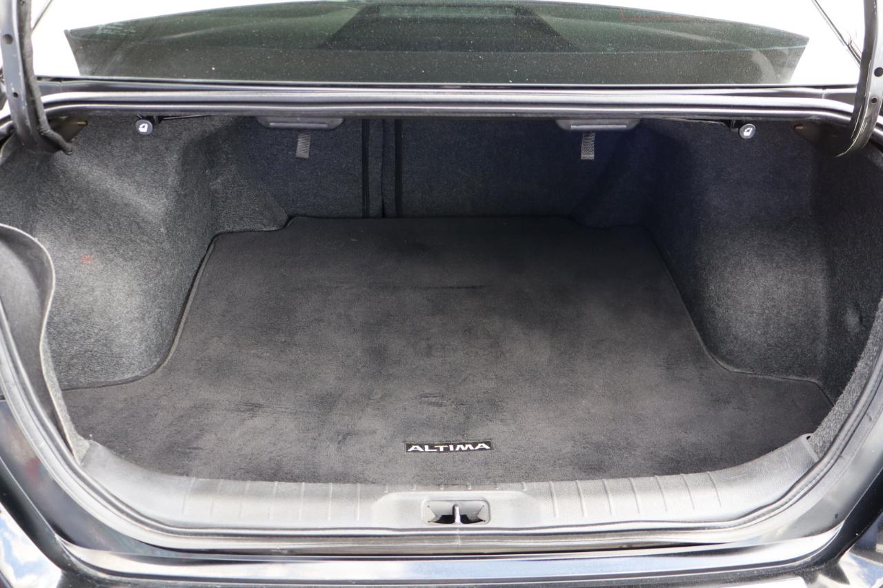 Nissan Altima 2.5 SR Sedan 2022