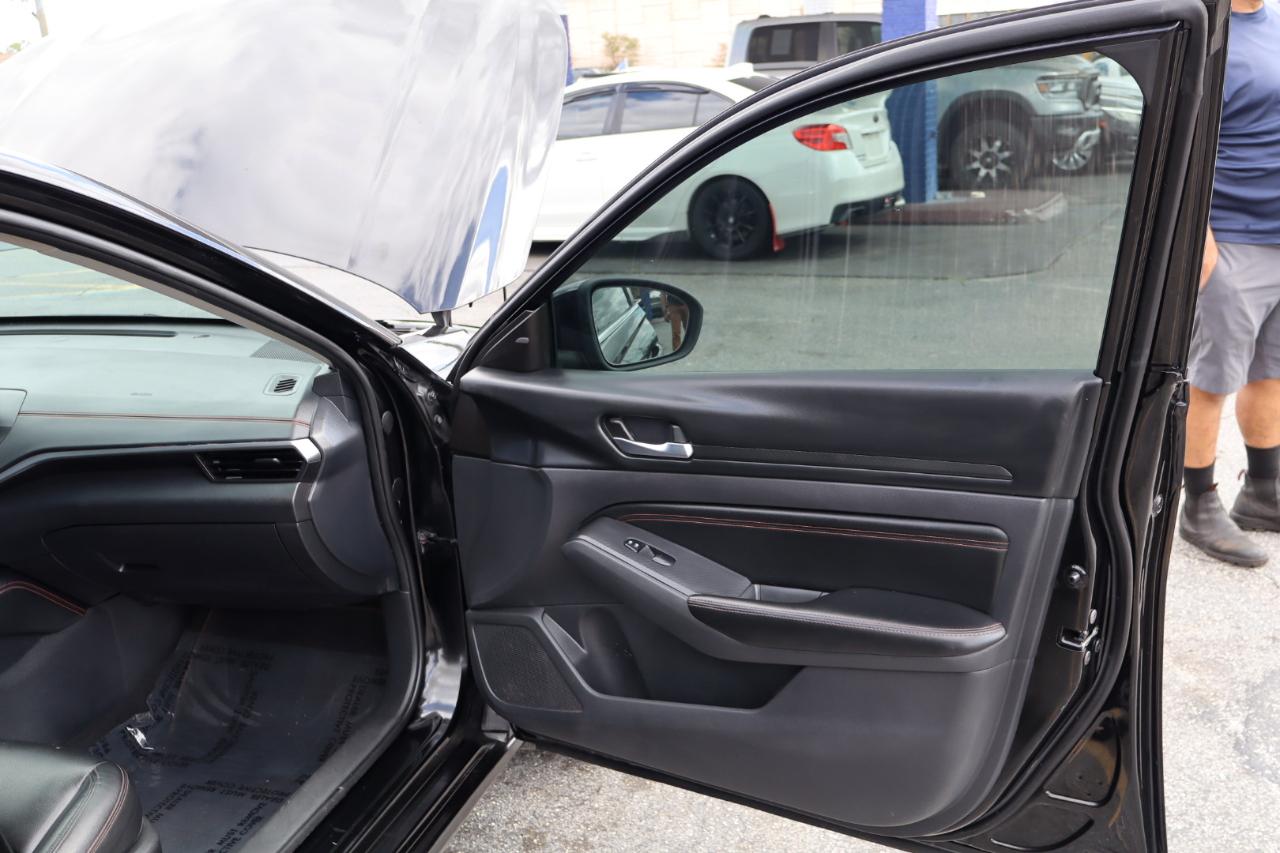 Nissan Altima 2.5 SR Sedan 2022