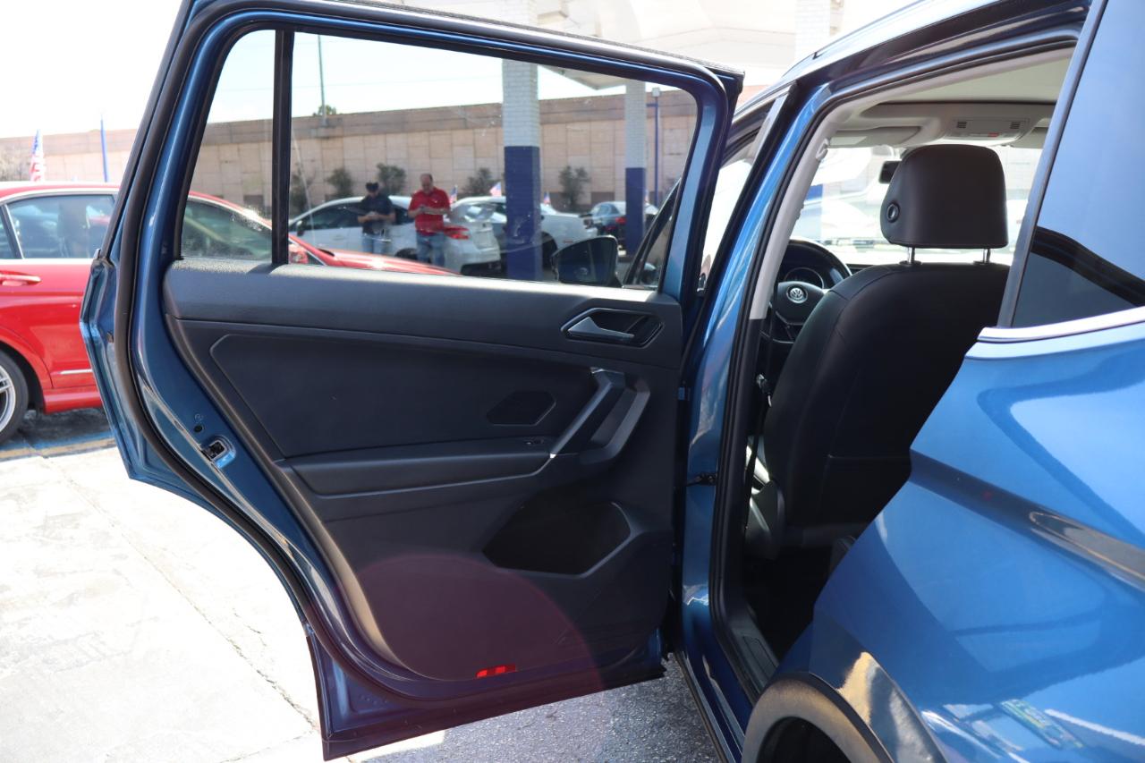 Volkswagen Tiguan 2.0T SEL 4MOTION 2018