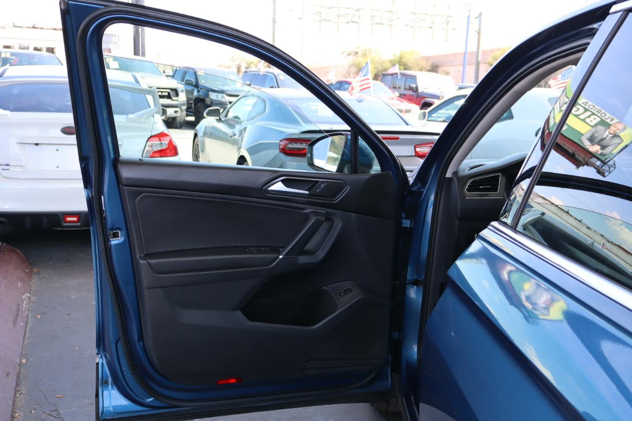 Volkswagen Tiguan 2.0T SEL 4MOTION 2018