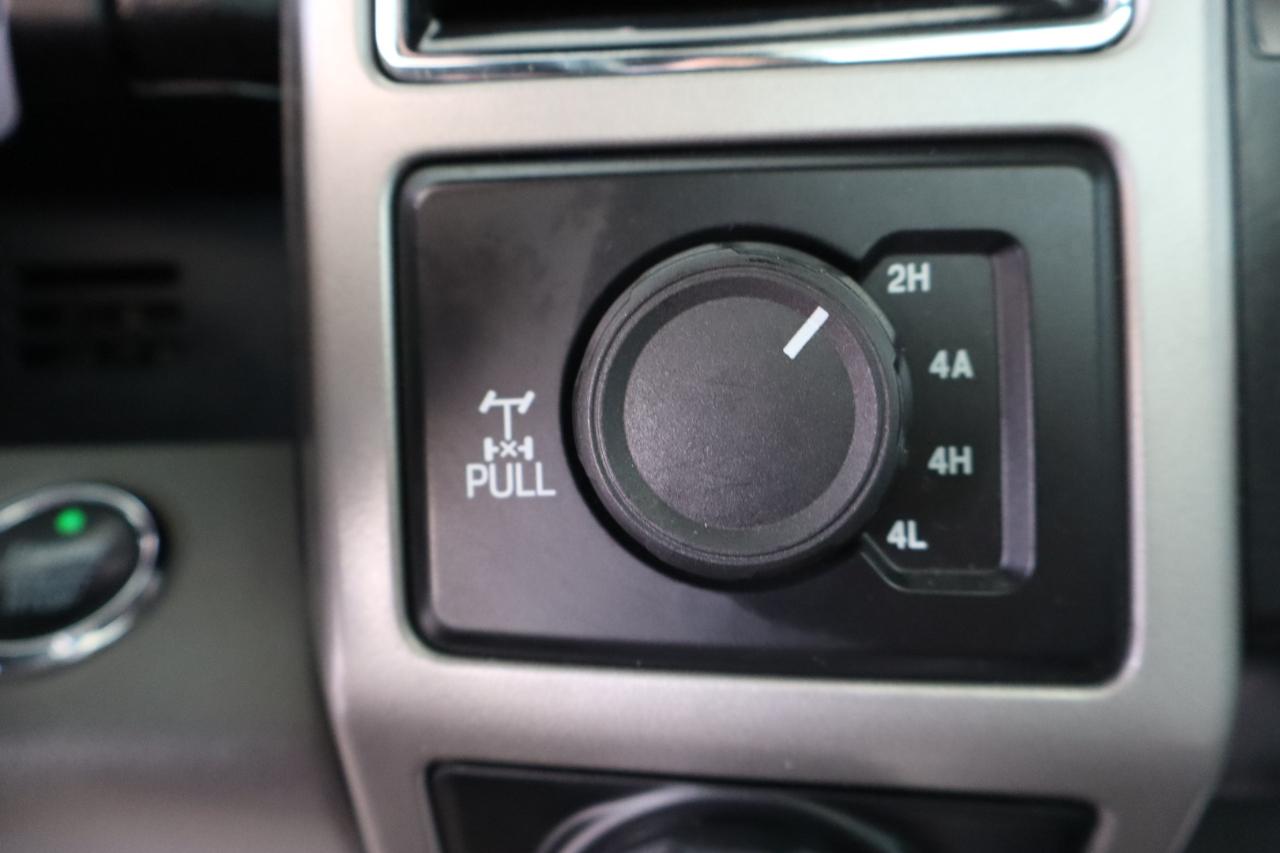 Ford F-150 Lariat SuperCrew 4WD 2017