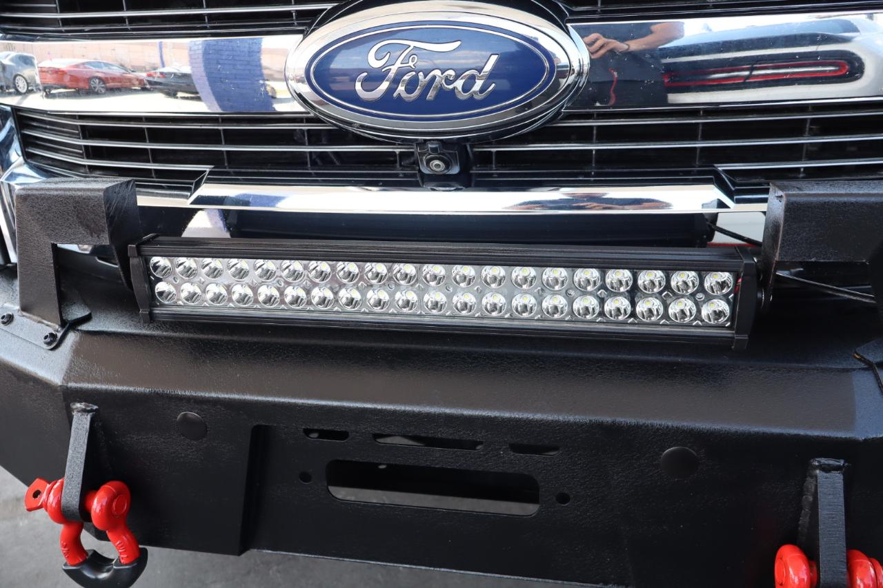 Ford F-150 Lariat SuperCrew 4WD 2017