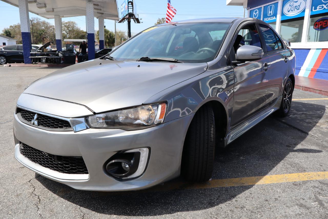Mitsubishi Lancer ES 2.0 FWD CVT 2017